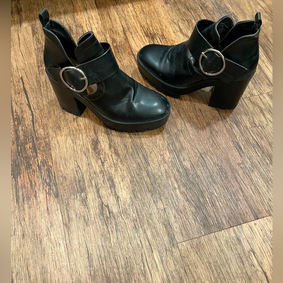 Zara boots - Picture 2 of 2